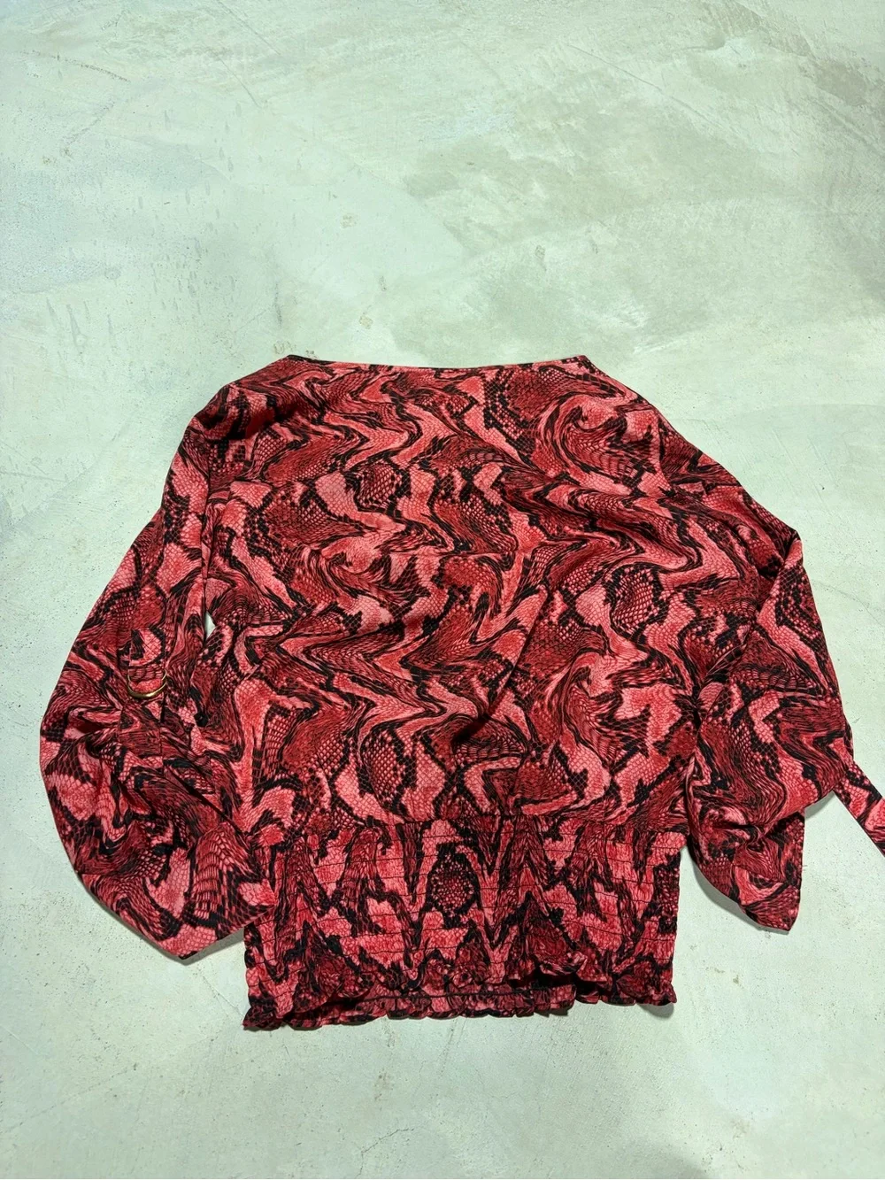 Michael kors NWT Women's Red Snakeskin-Print Long Sleeve Blouse XS MSRP$90